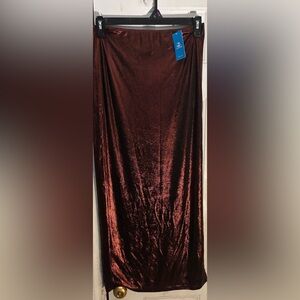 Cupshe Burgundy metallic high slit maxi skirt size large NWT